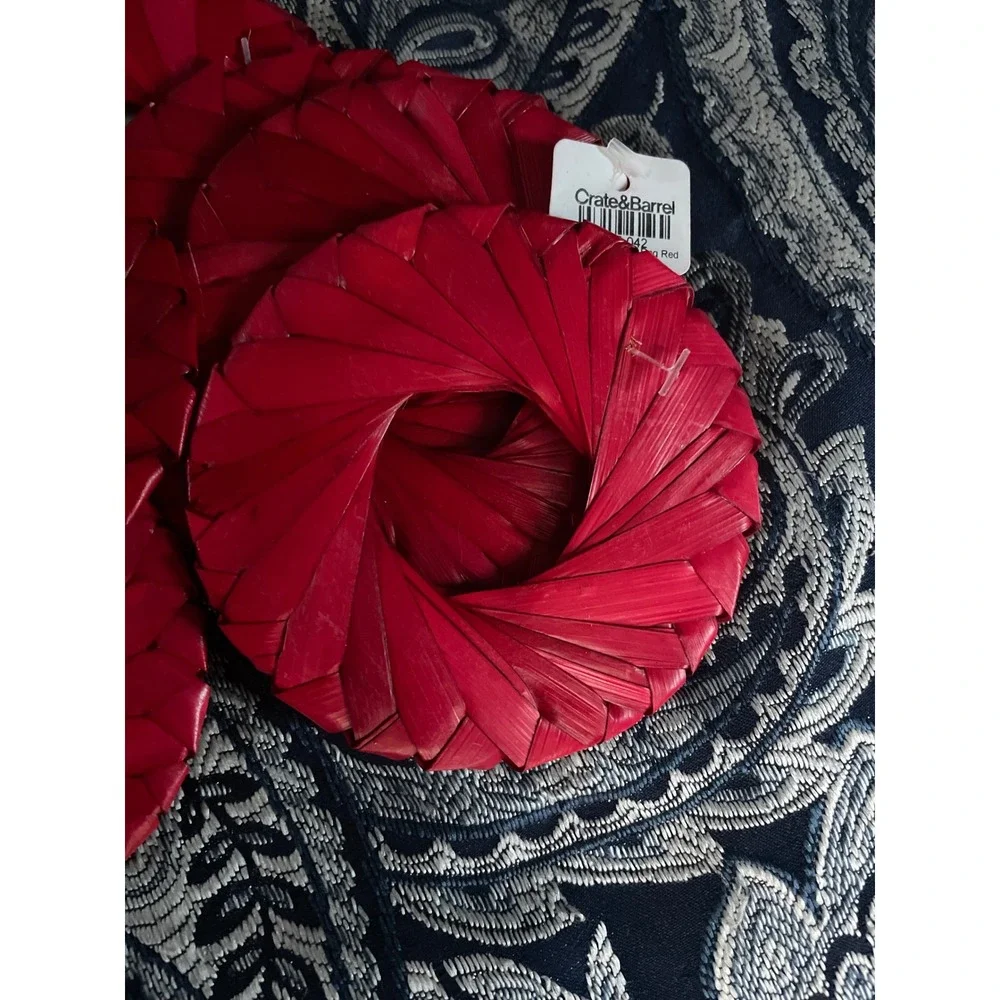 Crate & Barrel Napkin Rings Tropic Palm‎ Natural lot 8 red Handmade raffia NEW